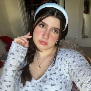 Meet your Posher, Sabrina